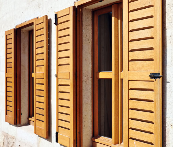 Caixilharia de madeira para janelas - preço