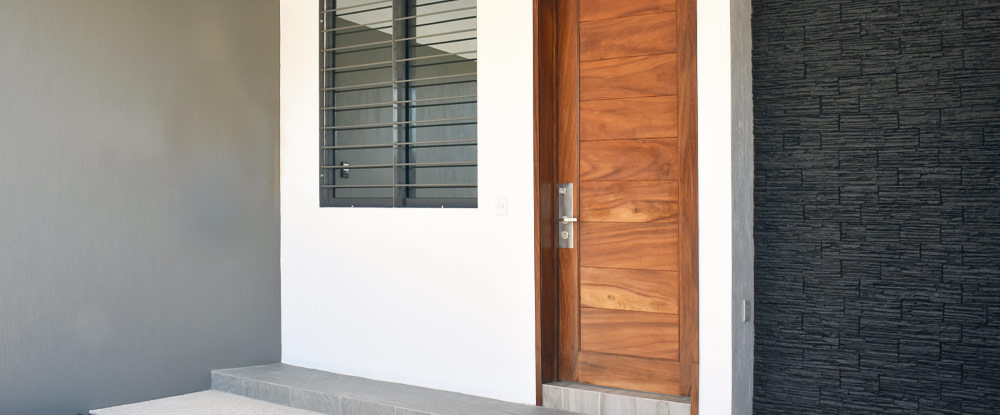 Vantagens das portas em madeira